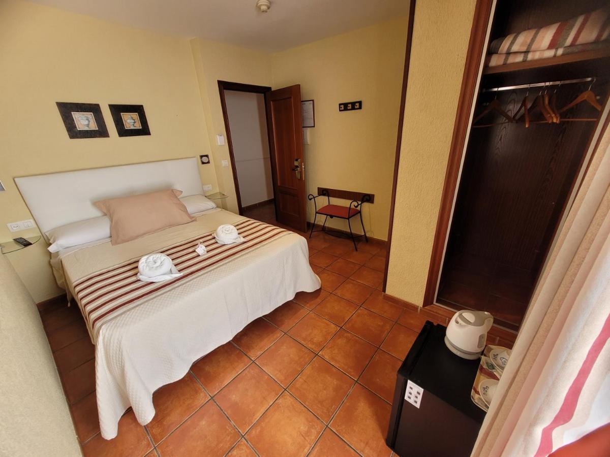 Hostal Jayma Salobrena Ngoại thất bức ảnh