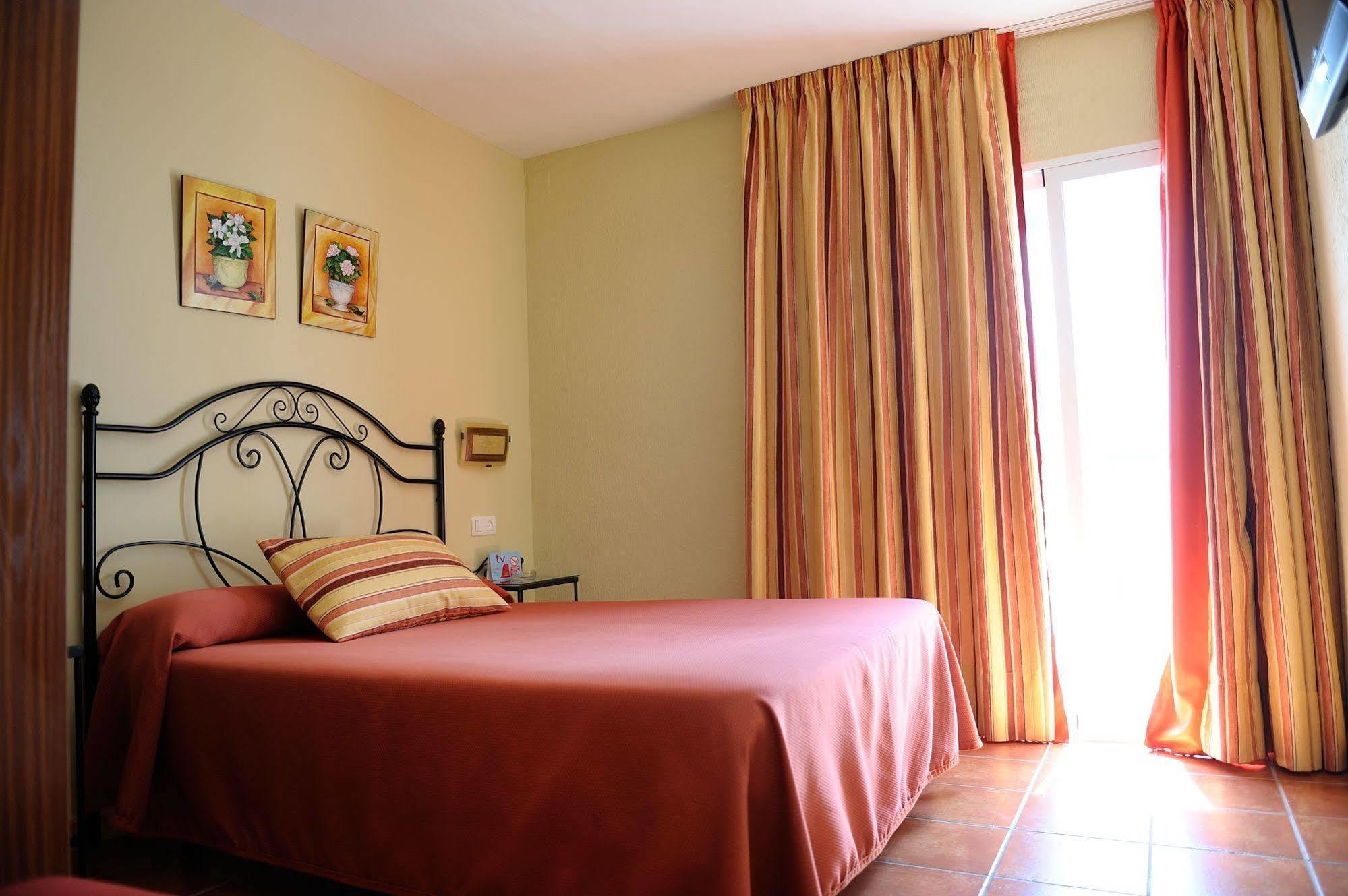 Hostal Jayma Salobrena Ngoại thất bức ảnh